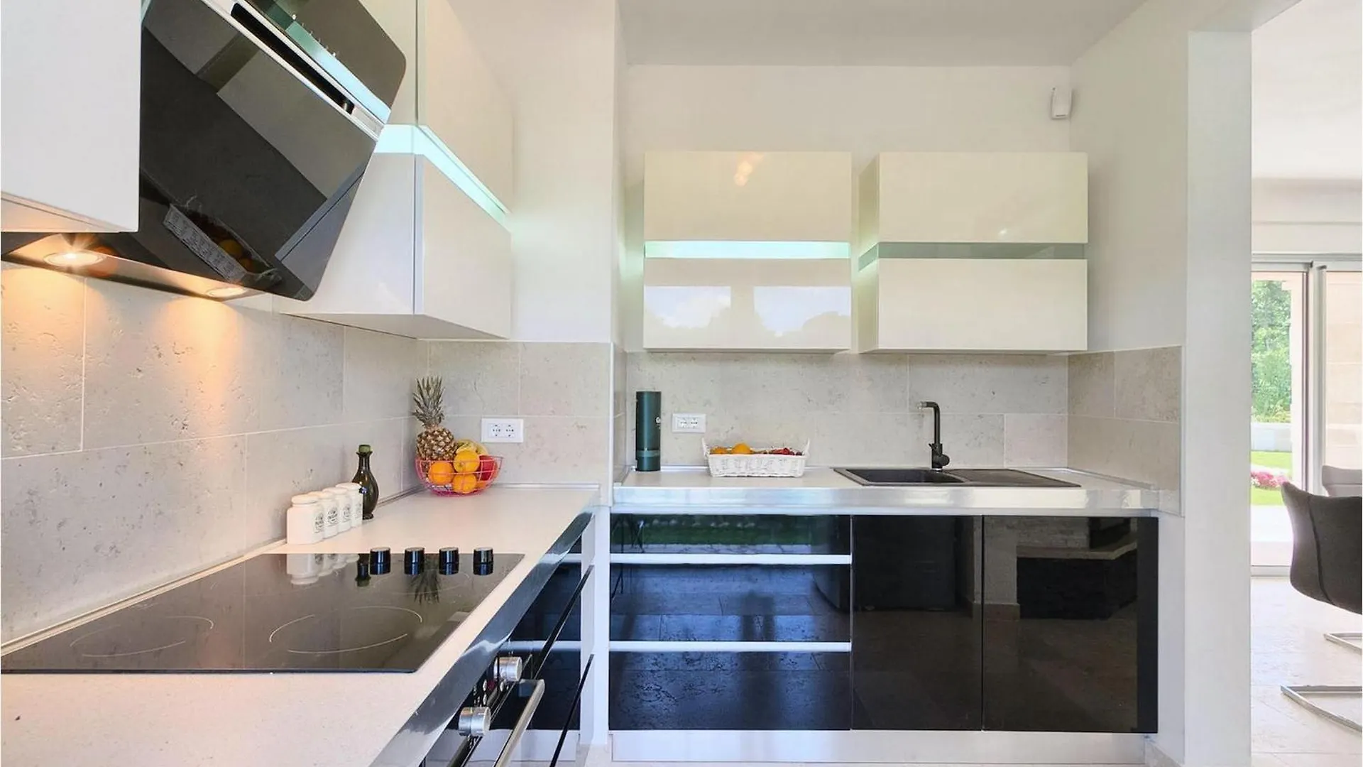 Villa Liv Пула 0*,